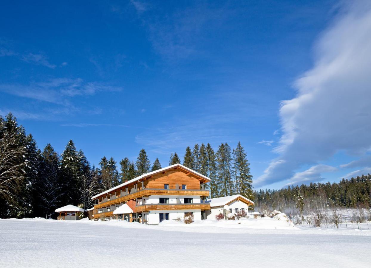 Landhotel Moorhof Нойшёнау Экстерьер фото