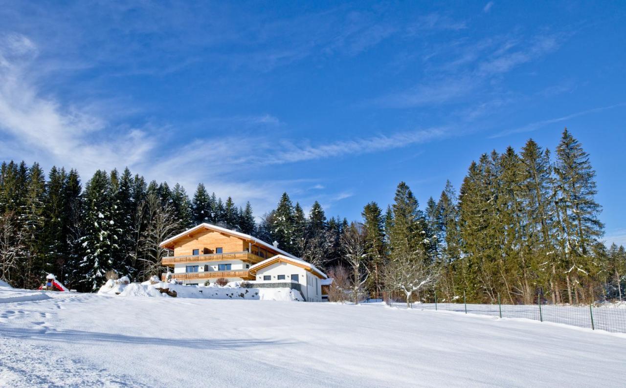 Landhotel Moorhof Нойшёнау Экстерьер фото