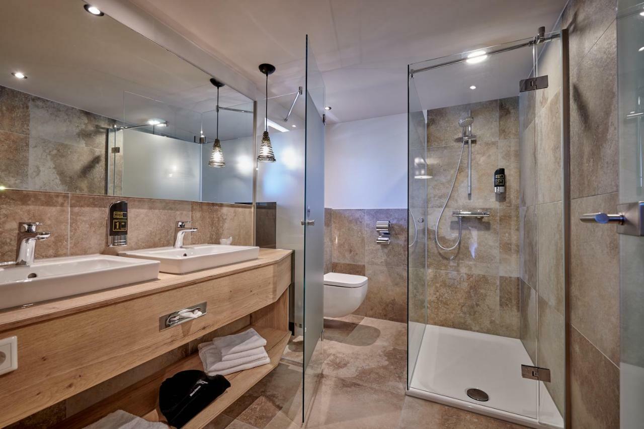 Landhotel Moorhof Нойшёнау Экстерьер фото