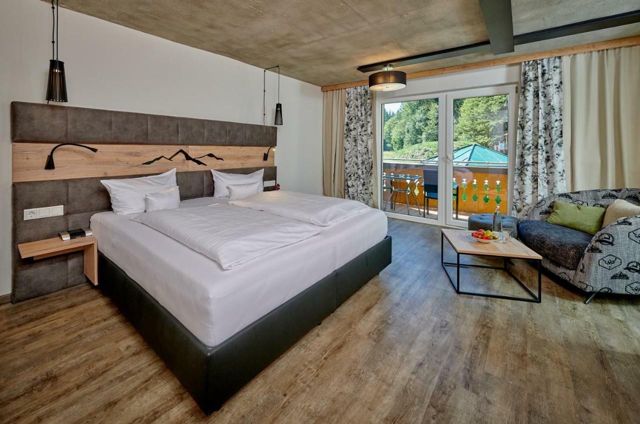 Landhotel Moorhof Нойшёнау Экстерьер фото
